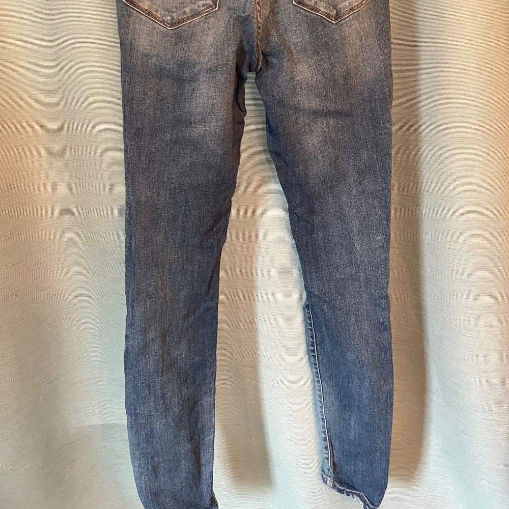 skinny jeans